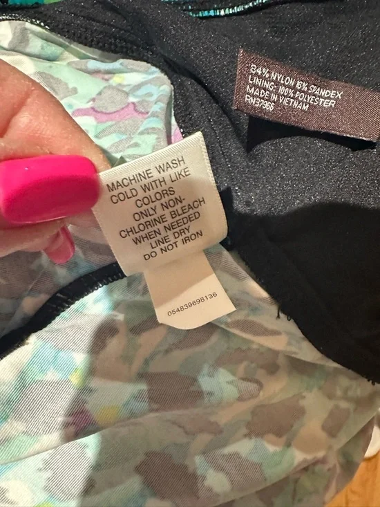 EUC Dana Buchman Black Swim Top with Green and Turquoise Leopard Accents Sz 14 - Picture 10 of 10